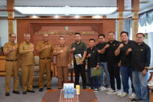Program Sabuk Hijau Khatulistiwa: Li-Bapan Usung Reklamasi Lahan Berbasis Aren dan Beringin di Kalbar