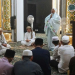 Shalat Tarawih Bareng Imam Asal Madinah, Bupati Erlina: Jadikan Ramadhan Ladang Pahala